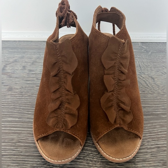 TOMS Elba Amber Suede Block Heel Sling back Peep toe shoe sandal Sz 7 - Picture 4 of 11